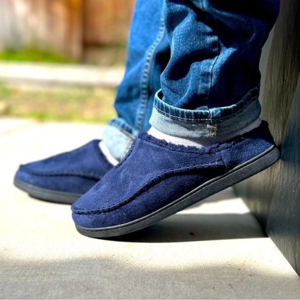 Men’s Cozy Slippers in Navy